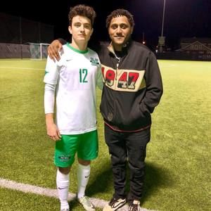 Meet your Posher, Max